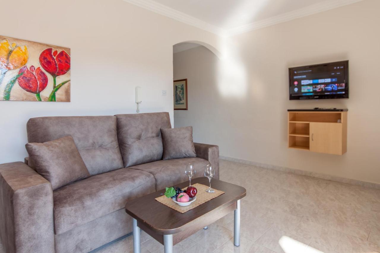 Pool And Sea Merill Apartments - Happy Rentals Mellieha Exterior foto